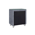 Mesa de Cabeceira Glam com 3 Gavetas de Veludo