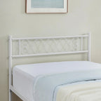 Estrutura de Cama de Plataforma em Metal com Cabeceira Decorativa em Coração